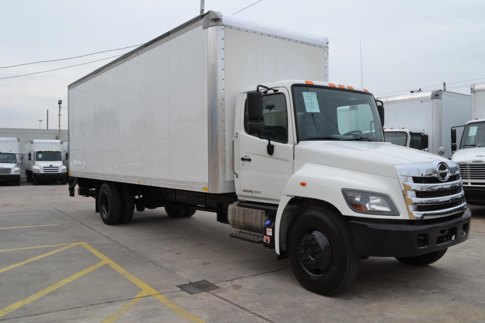 2019 WHITE /BLACK HINO 268 with an JO8E-WU 8.0L 230HP engine, ALLISON 2200RDS AUTOMATIC transmission, located at 9172 North Fwy, Houston, TX, 77037, (713) 910-6868, 29.887470, -95.411903 - Photo#2